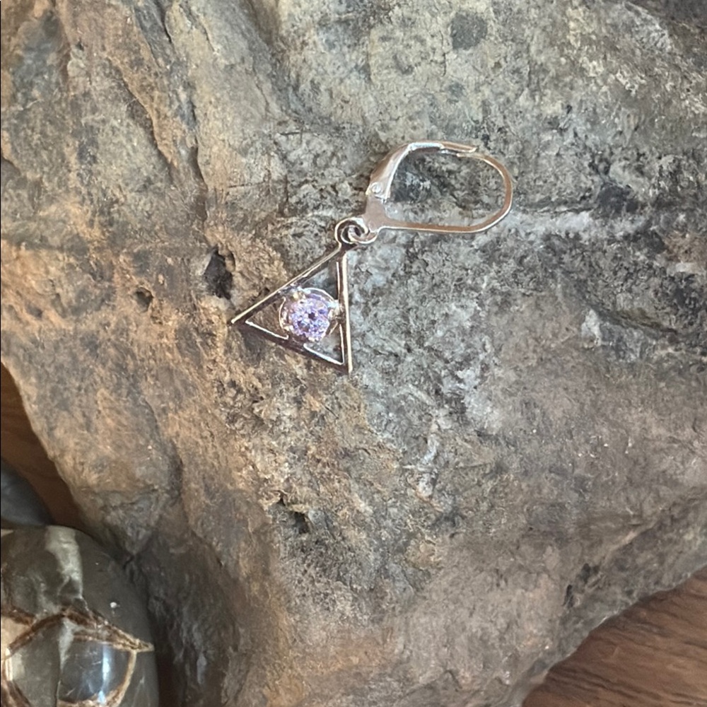 10k white gold amethyst recovery single earring or pendant
